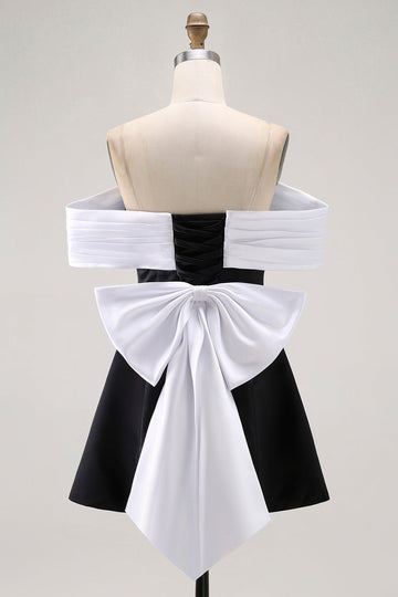 Noir A-ligne Épaules Dénudées Robe de cocktail avec Noeud